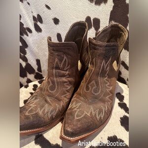 Ariat Dixon Booties